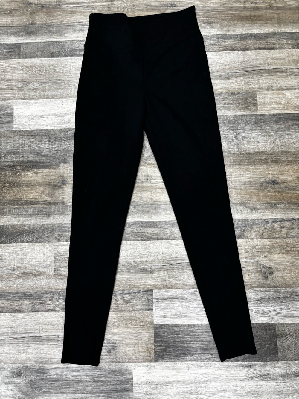 Assets By Spanx Black Leggings Size Medium